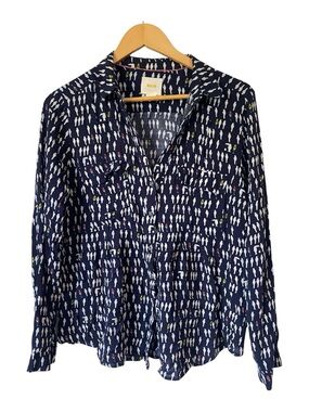 Anthropologie Maeve Wynwood Novelty Bird Print Buttondown Blouse Navy Blue 12